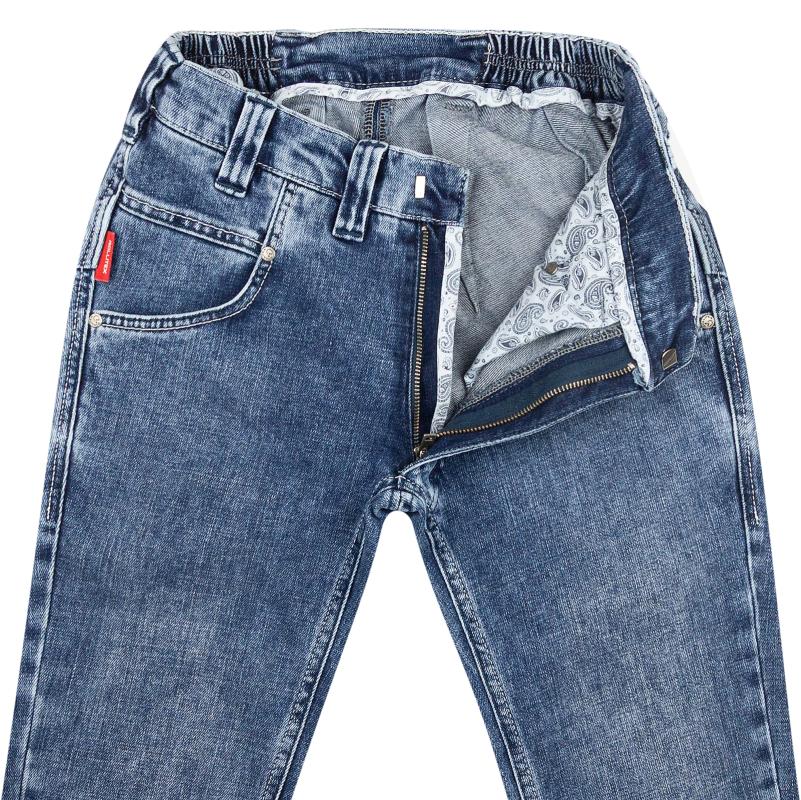 Slim-Fit Wonder-Soft Jeans made from stretch denim 46
